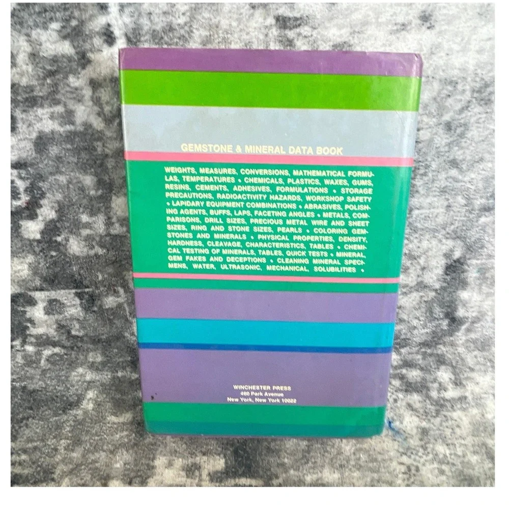 Gemstone & Mineral Data Book 1972 Hardcover‎ John Sinkankas Reference Guide